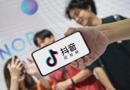抖音是不是粉絲多就能賺錢？抖音快速漲粉方法技巧